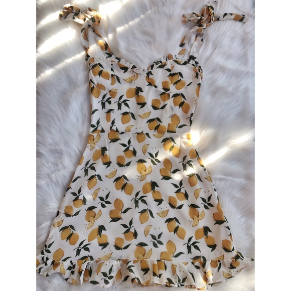 Reformation Dresses & Skirts - 🍋Juicy!🍋 Reformation Christine Dress in Lemonade
